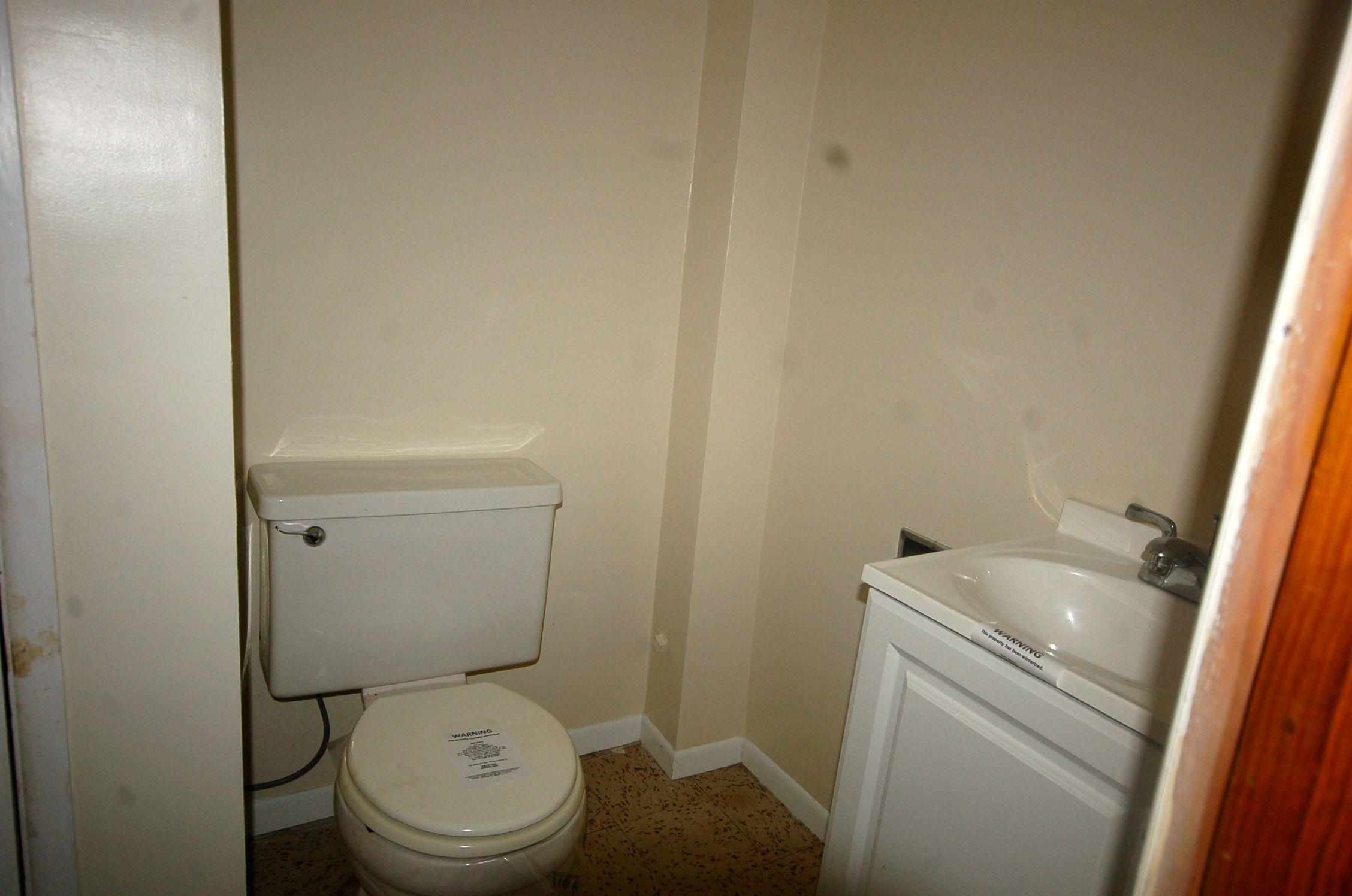 2361 Howard Road Southwest Roanoke, VA 24015 - Photo 22 of 24 HALF BATH
