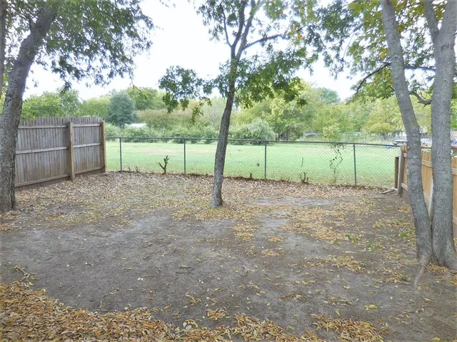 $1,395 | 3307 Gardenview Circle, Denton, TX 76207