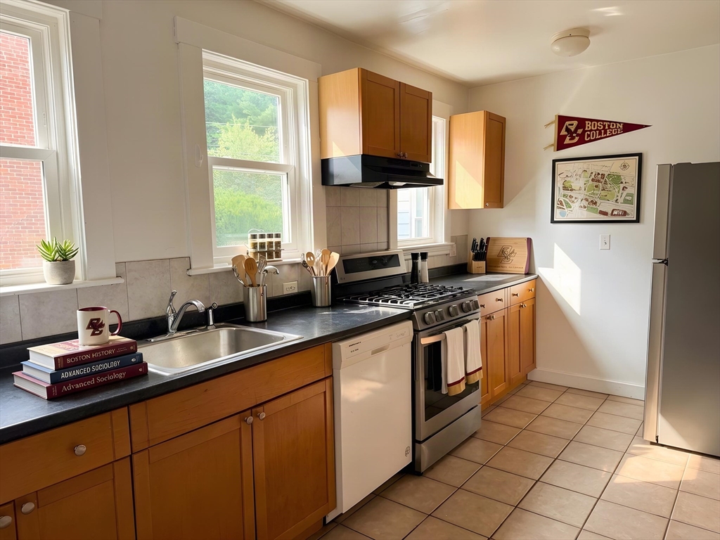 8 Hammondswood Road, Unit 8 Newton, MA 02467 - Photo 1 of 17 Gallery Image 1