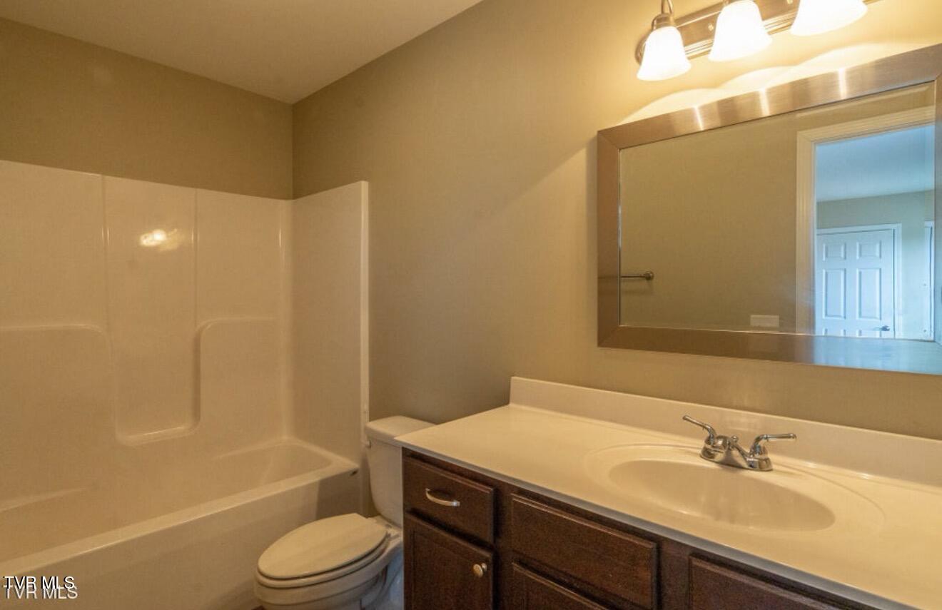 2927 Watauga Road, Unit 1 Johnson City, TN 37601 - Photo 7 of 21 IMG_9117