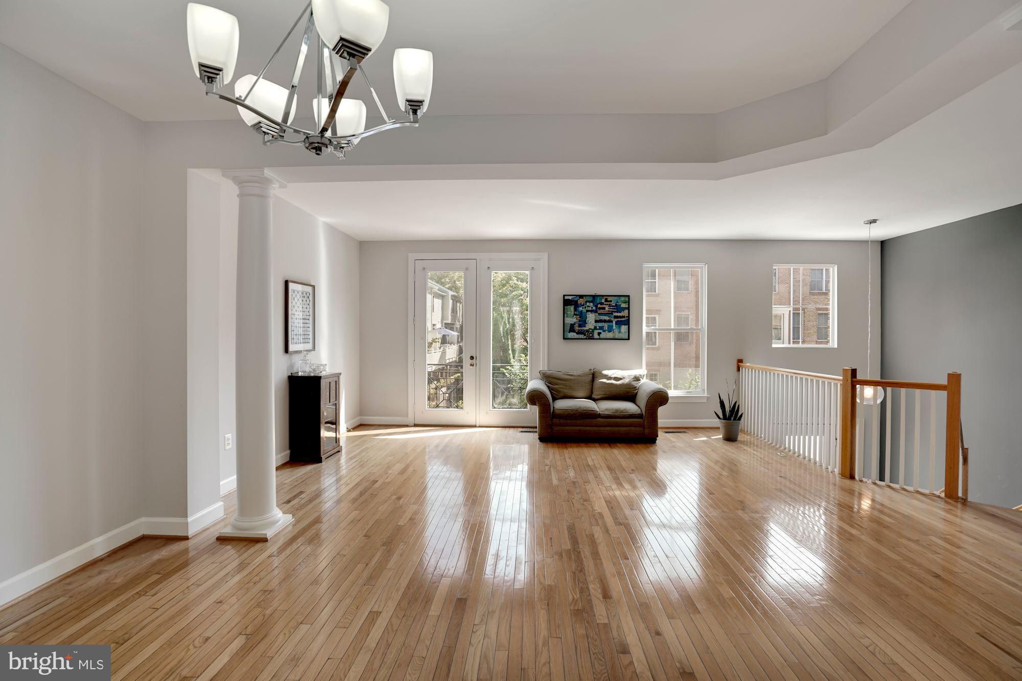 11502 Waterhaven Court Reston, VA 20190 - Photo 4 of 26 Main Floor -Dining and Family Rooms
