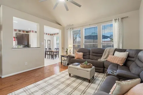 $600,000 | 1017 Tanglewood Lane, Flower Mound, TX 75028