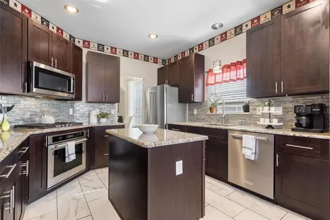 $600,000 | 1017 Tanglewood Lane, Flower Mound, TX 75028