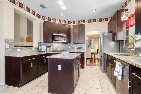 $600,000 | 1017 Tanglewood Lane, Flower Mound, TX 75028