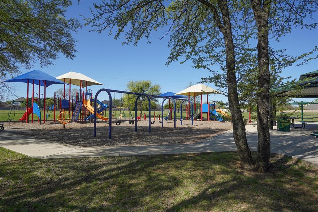 1017 Tanglewood Lane Flower Mound, TX 75028 - Photo 37 of 38 Additional outdoor gathering possibilities.