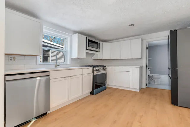 $528,000 | 665 South Waterboro Road, Lyman, ME 04002