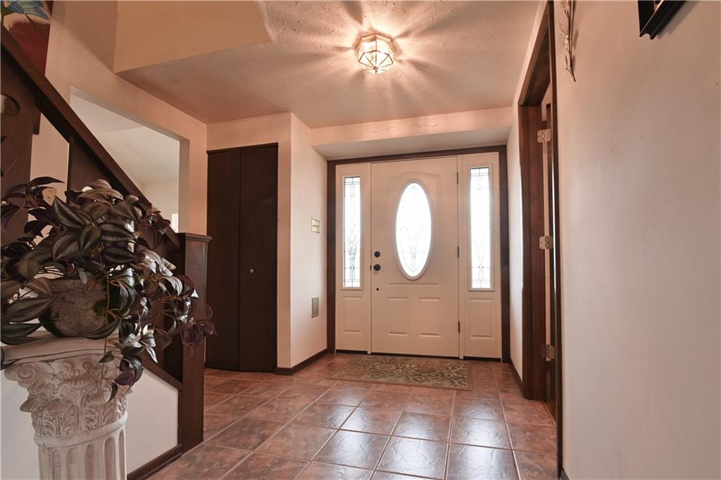 407 Golden Grove Road Baden, PA 15005 - Photo 7 of 38