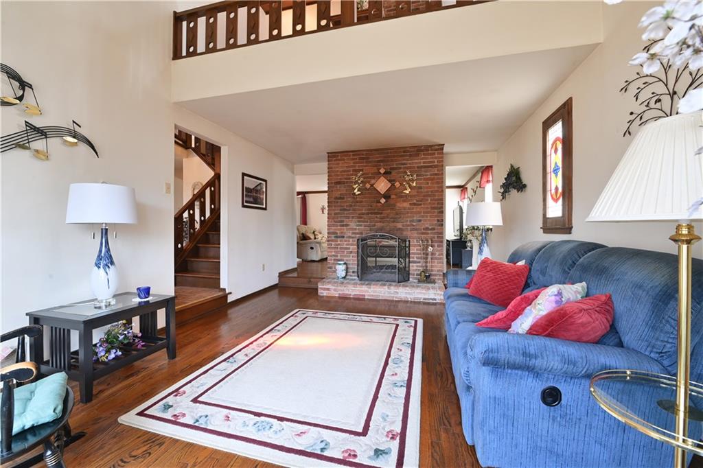 407 Golden Grove Road Baden, PA 15005 - Photo 8 of 38