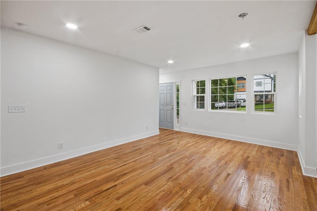 2886 Joyce Avenue Decatur, GA 30032 - Photo 10 of 34 Gallery Image 10