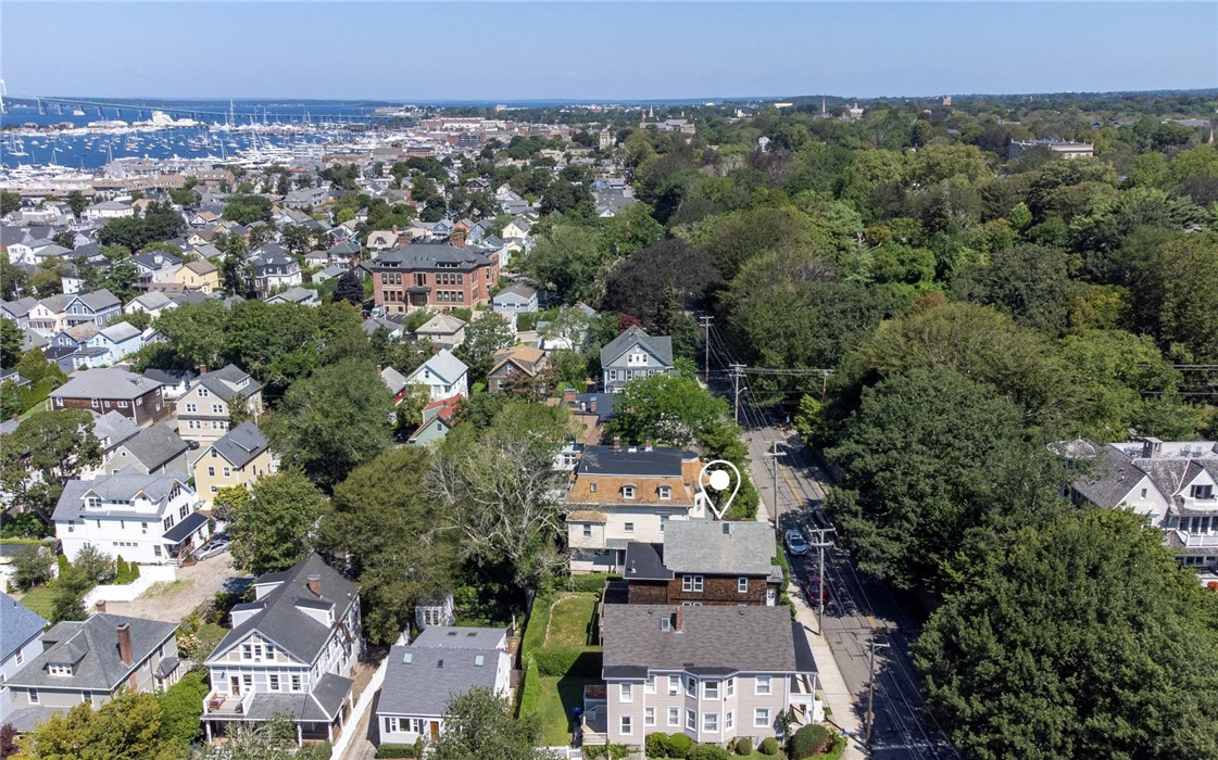 Aerial view of House & proximity to Harbor