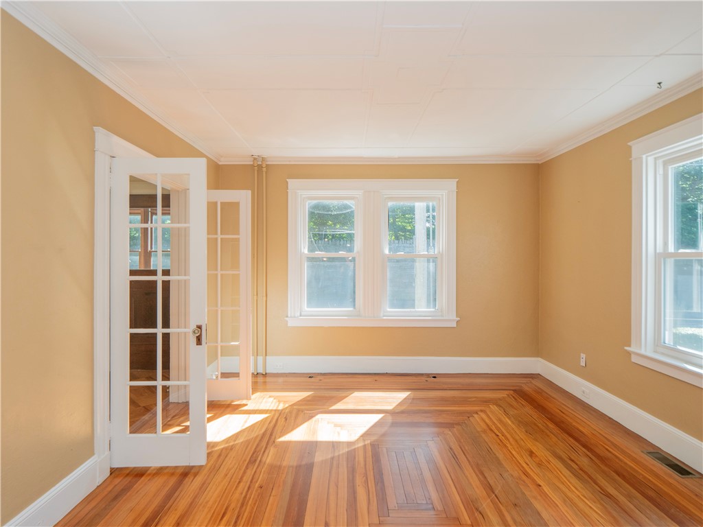 573 Spring Street Newport, RI 02840 - Photo 12 of 50 Living Room view to foyer