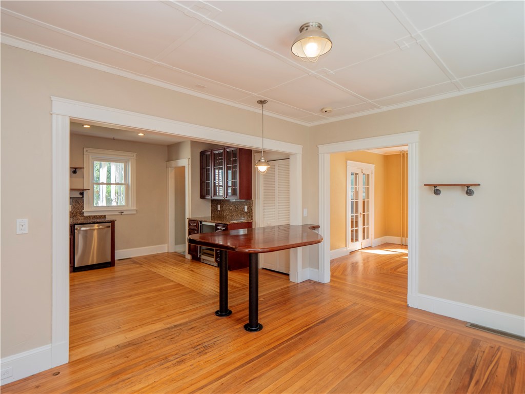 573 Spring Street Newport, RI 02840 - Photo 14 of 50 Dining area view to kitchen & living room