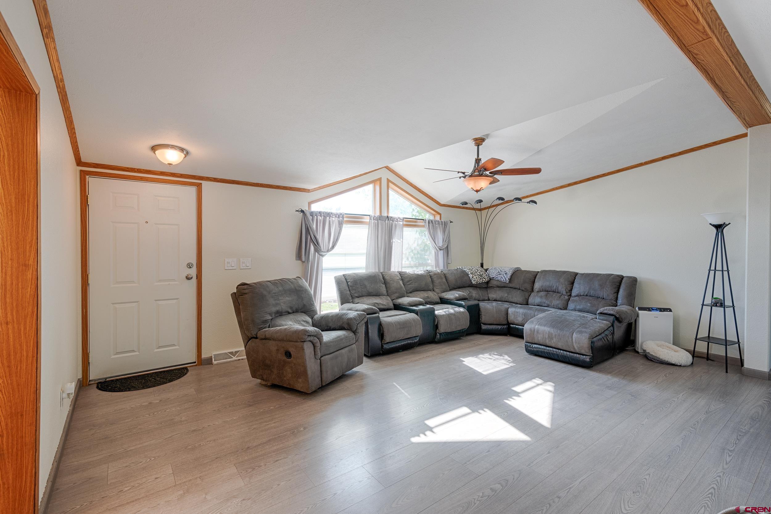 1379 Pitchfork Road Montrose, CO 81401 - Photo 5 of 35 Gallery Image 5