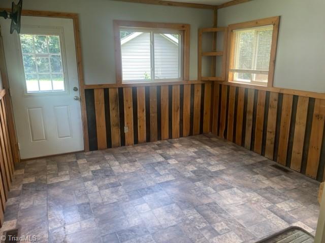 1992 Benaja Road Reidsville, NC 27320 - Photo 8 of 11 Gallery Image 8