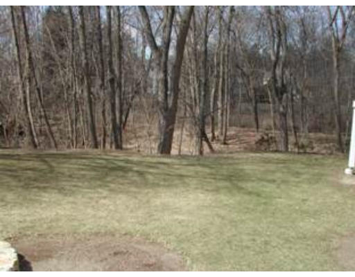 11 Seaver Street Wellesley, MA 02481 - Photo 12 of 12 Gallery Image 12