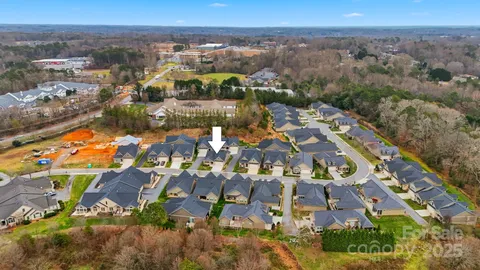 $481,900 | 835 A Wynnshire Drive, Hickory, NC 28601