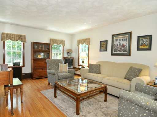 11 Porter Road Middletown, RI 02842 - Photo 2 of 12 Other.