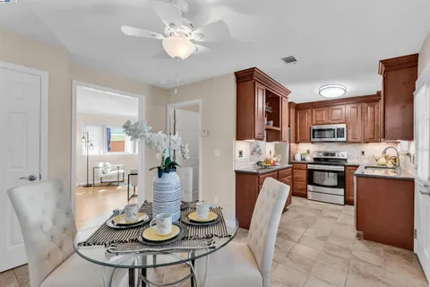 $849,999 | 7602 Arbor Creek Circle, Dublin, CA 94568