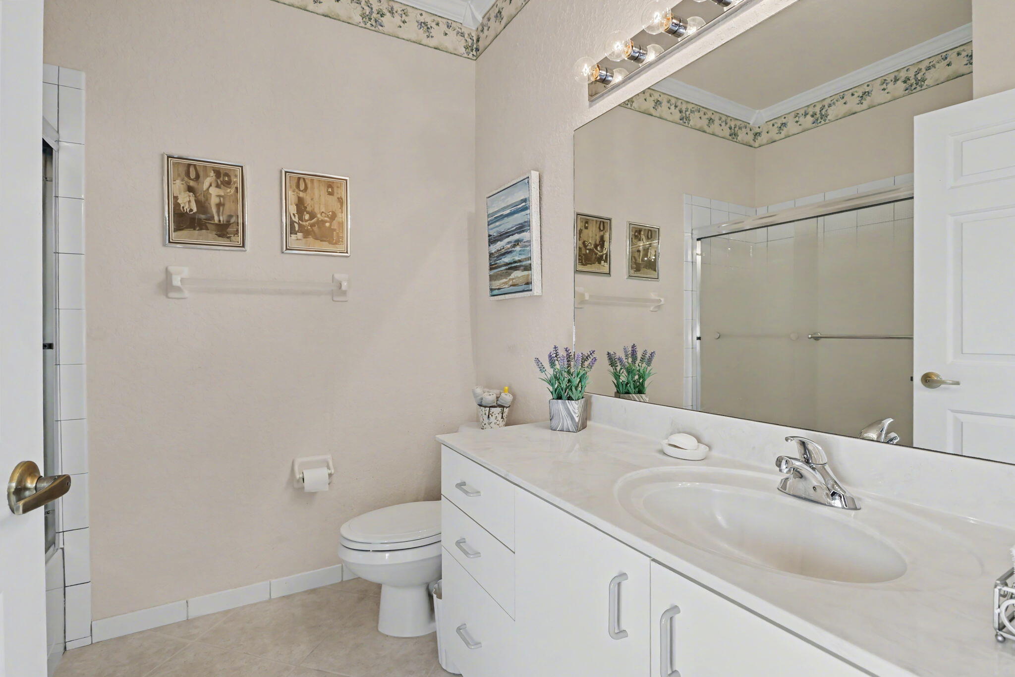 6239 Caladium Road Delray Beach, FL 33484 - Photo 16 of 30 Floral Lakes second bath