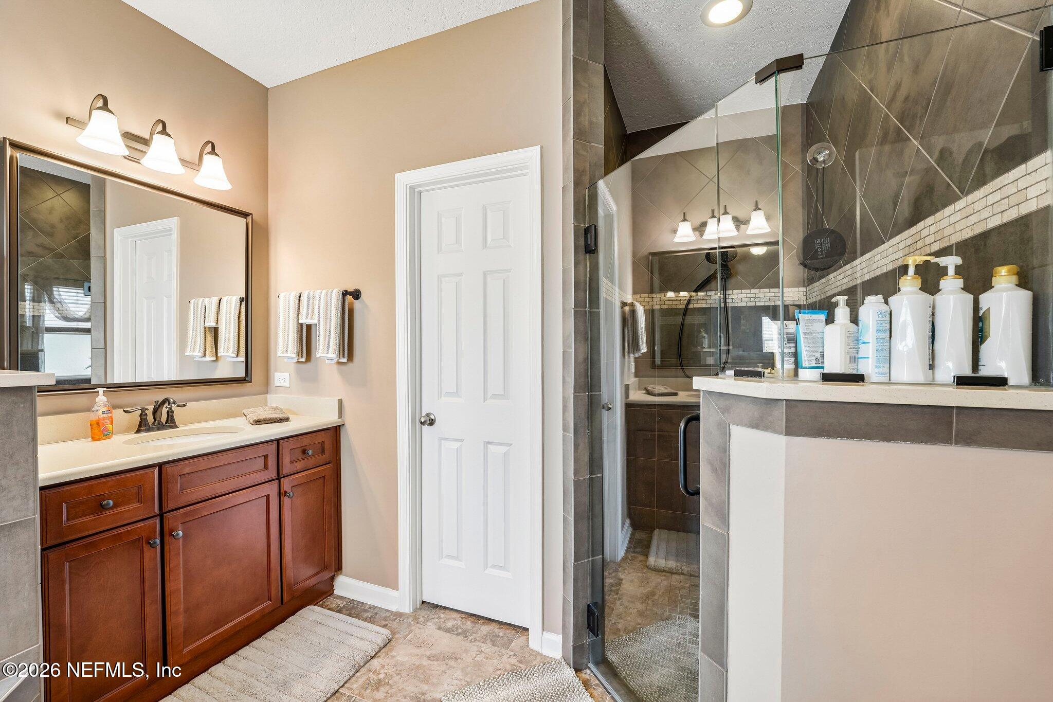96069 Breezeway Court Yulee, FL 32097 - Photo 16 of 36 33-web-or-mls-Breezeway Ct-S0207-033