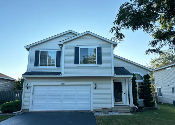 $2,800 | 2081 Litchfield Lane, Lake In The Hills, IL 60156
