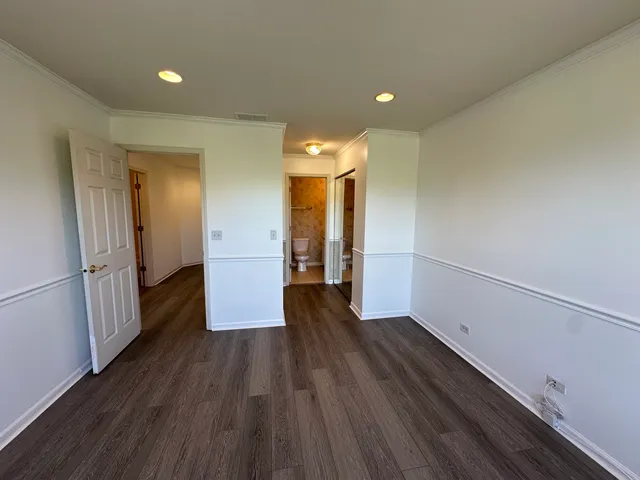 $2,600 | 31782 Pine View Boulevard, Lakemoor, IL 60051