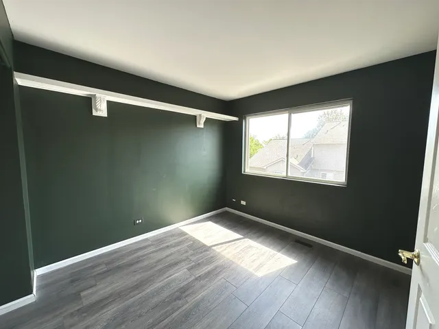 $2,600 | 31782 Pine View Boulevard, Lakemoor, IL 60051