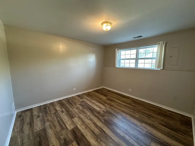 $2,600 | 31782 Pine View Boulevard, Lakemoor, IL 60051