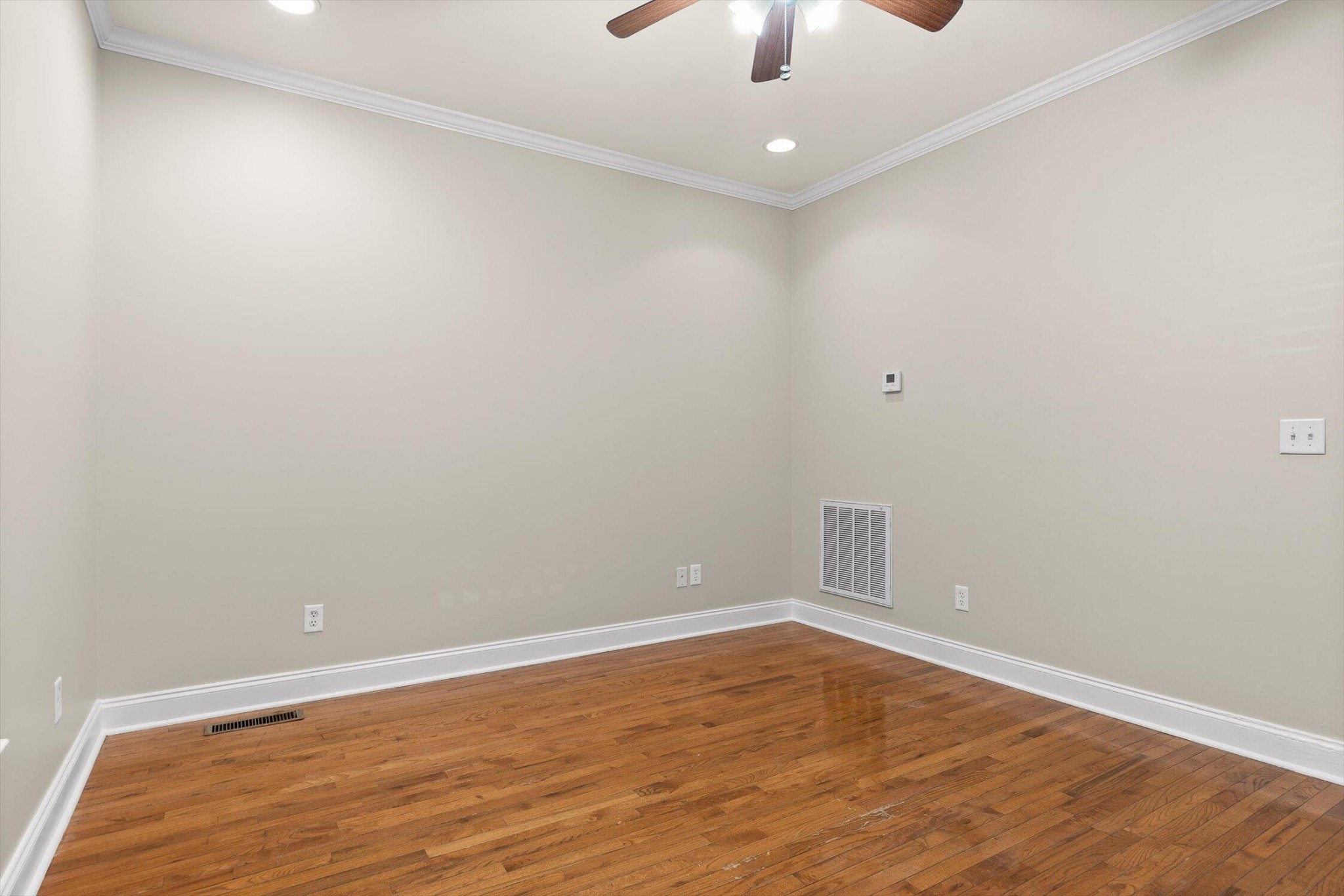 808 Fairview Avenue Chattanooga, TN 37403 - Photo 13 of 25