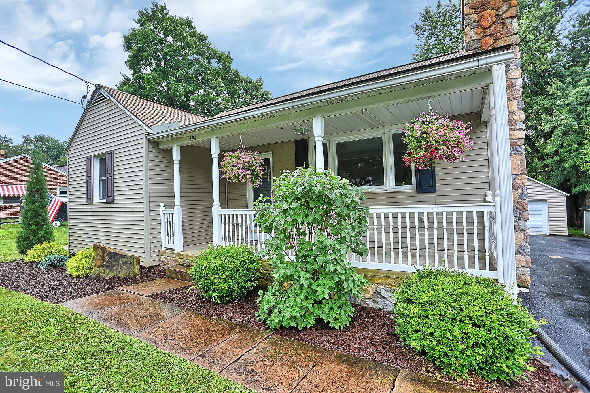 894 Cedars Road Lewisberry, PA 17339 - Photo 2 of 36