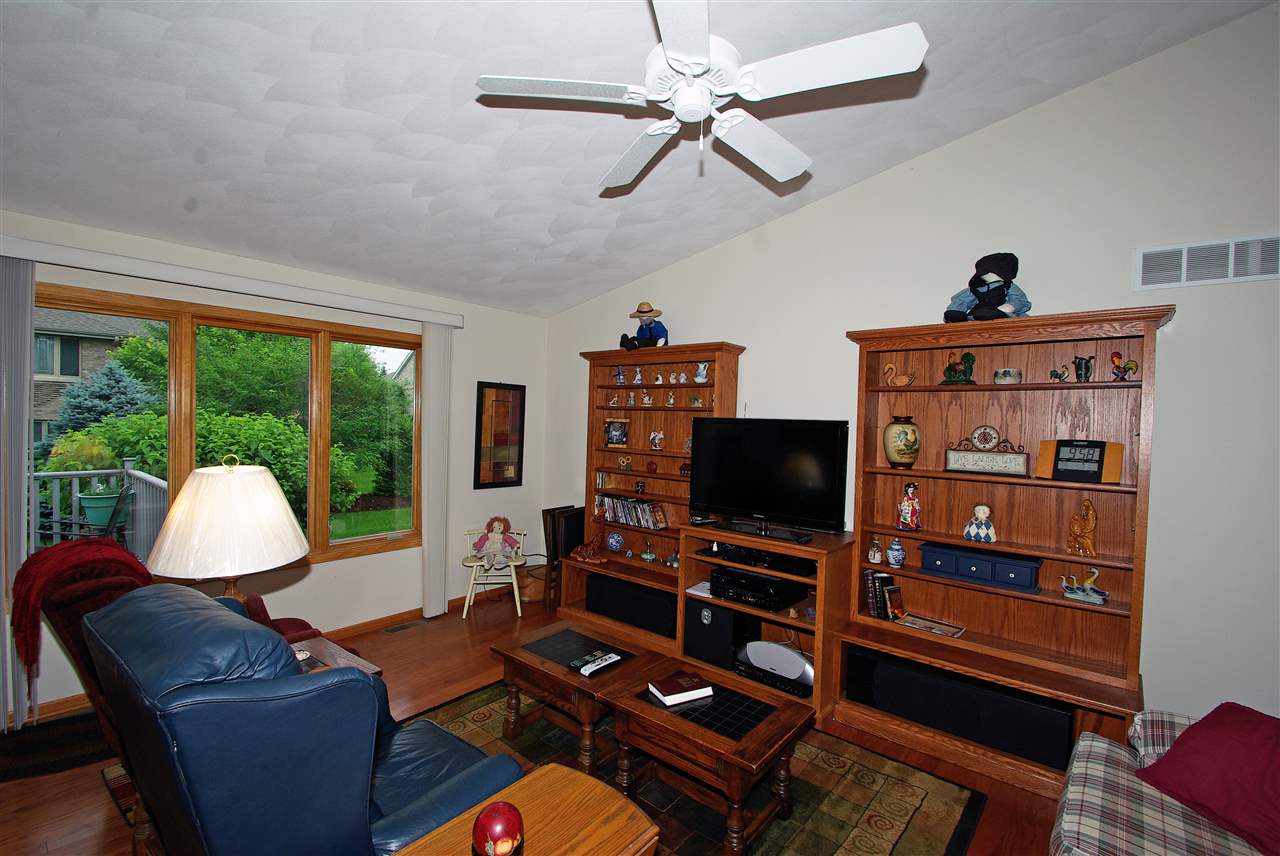 202 Rivers Edge Drive Cherry Valley, IL 61016 - Photo 4 of 17 Gallery Image 4
