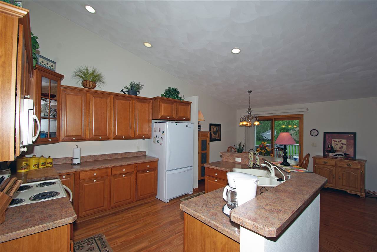 202 Rivers Edge Drive Cherry Valley, IL 61016 - Photo 5 of 17 Gallery Image 5