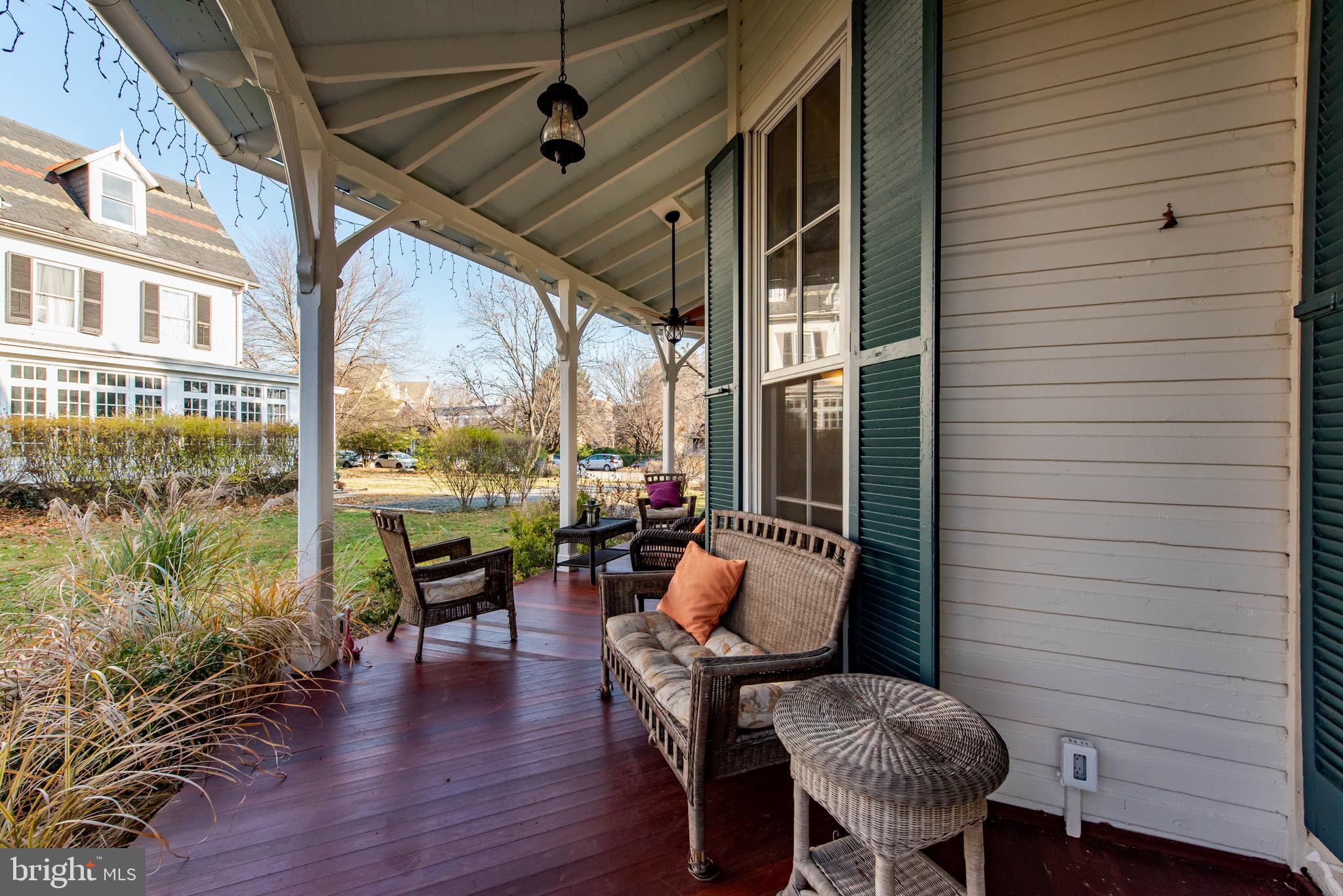 4140 Roland Avenue Baltimore, MD 21211 - Photo 5 of 80 Porch