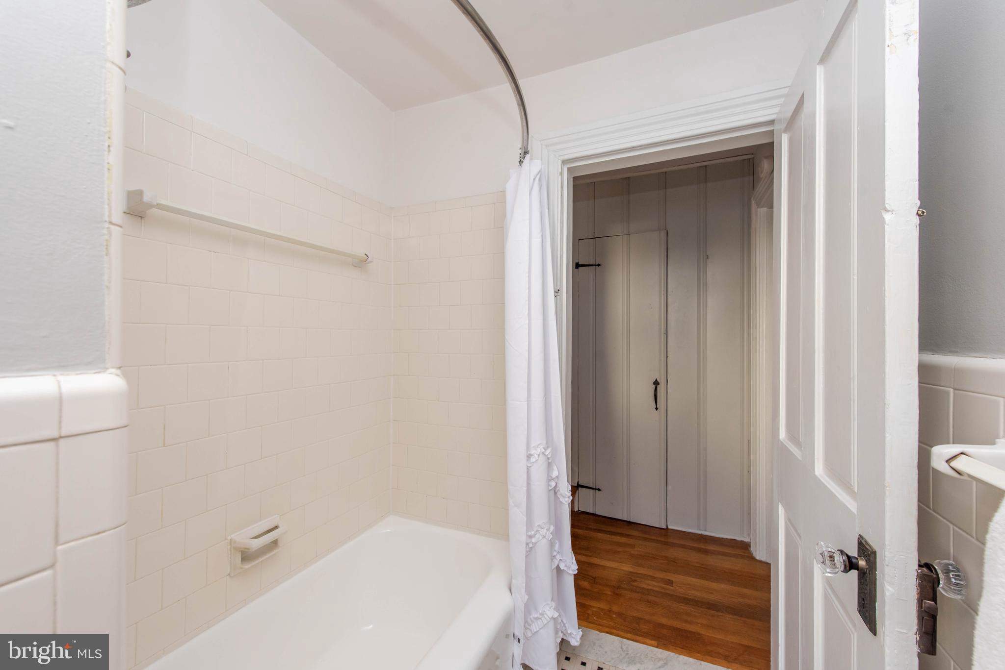 4140 Roland Avenue Baltimore, MD 21211 - Photo 56 of 80 Full Bath 2