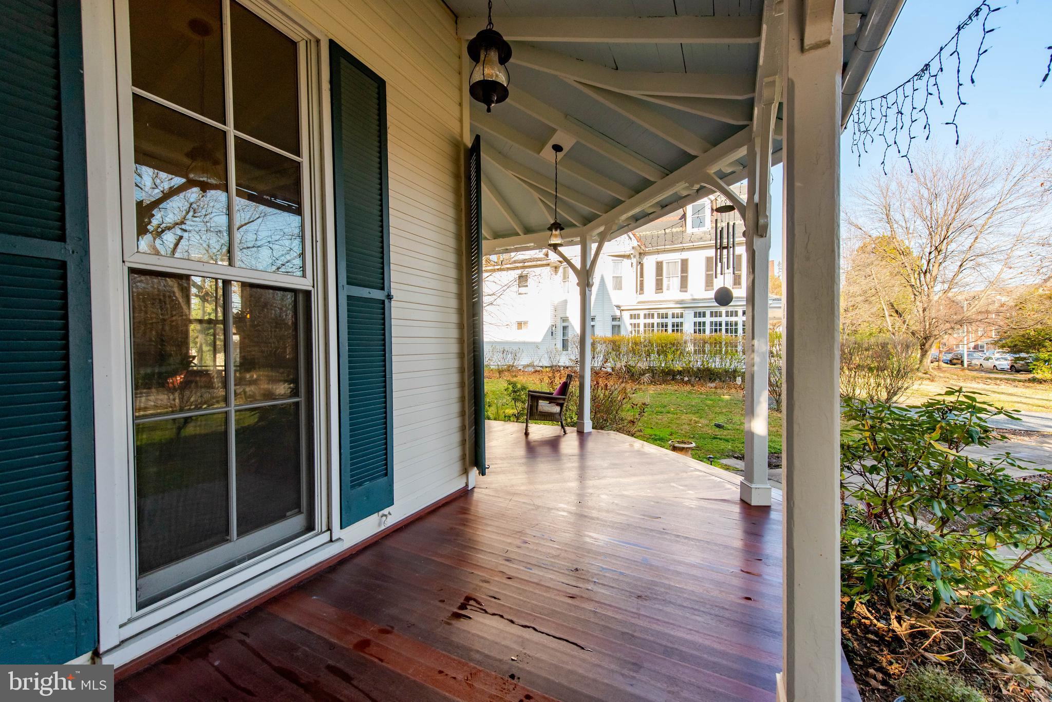 4140 Roland Avenue Baltimore, MD 21211 - Photo 7 of 80 Porch