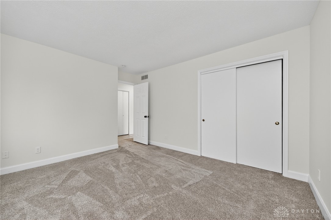 811 Wind Bluff Point Springboro, OH 45066 - Photo 38 of 70