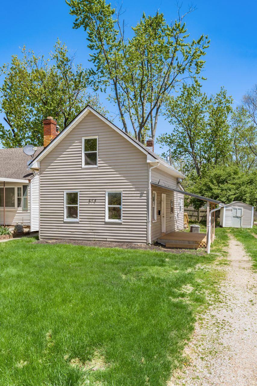 S_-_574_S_Hampton_Rd_-_006-2