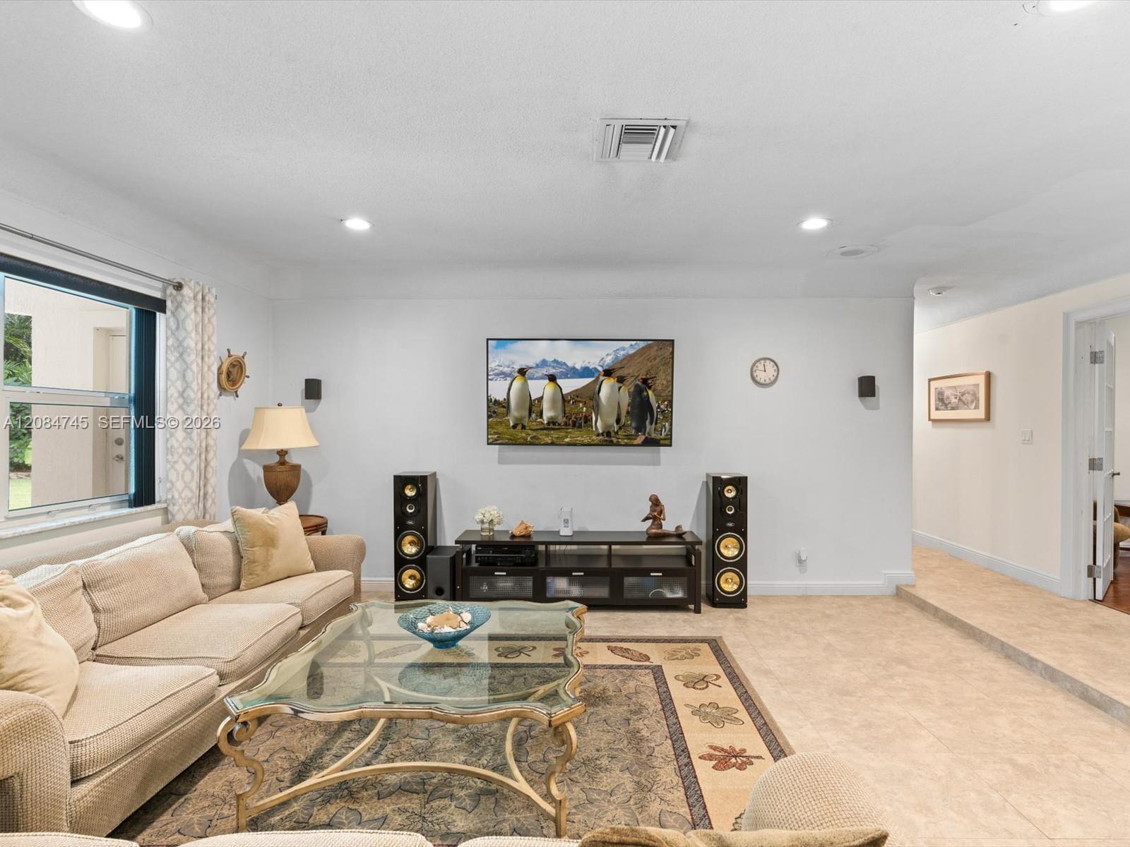 731 Northwest 4th Court Boca Raton, FL 33432 - Photo 9 of 50 Gallery Image 9