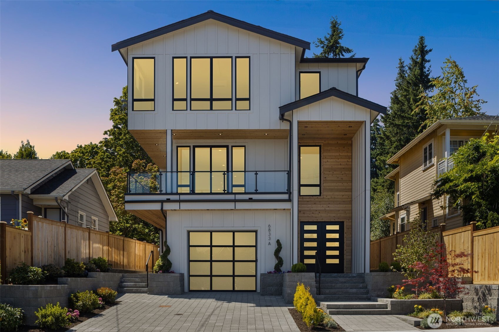 6833 36th Avenue Northeast Seattle, WA 98115 - Photo 34 of 37
