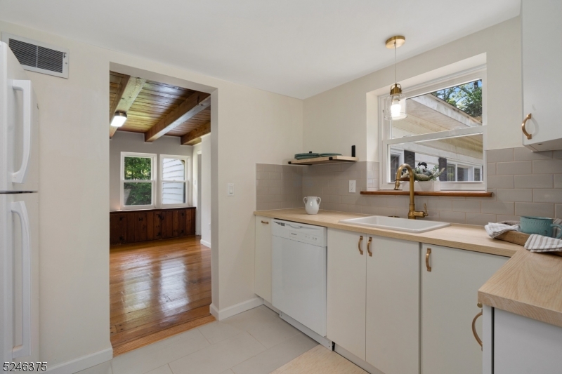 46 Oak Road Boonton, NJ 07005 - Photo 14 of 36