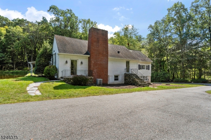 46 Oak Road Boonton, NJ 07005 - Photo 4 of 36