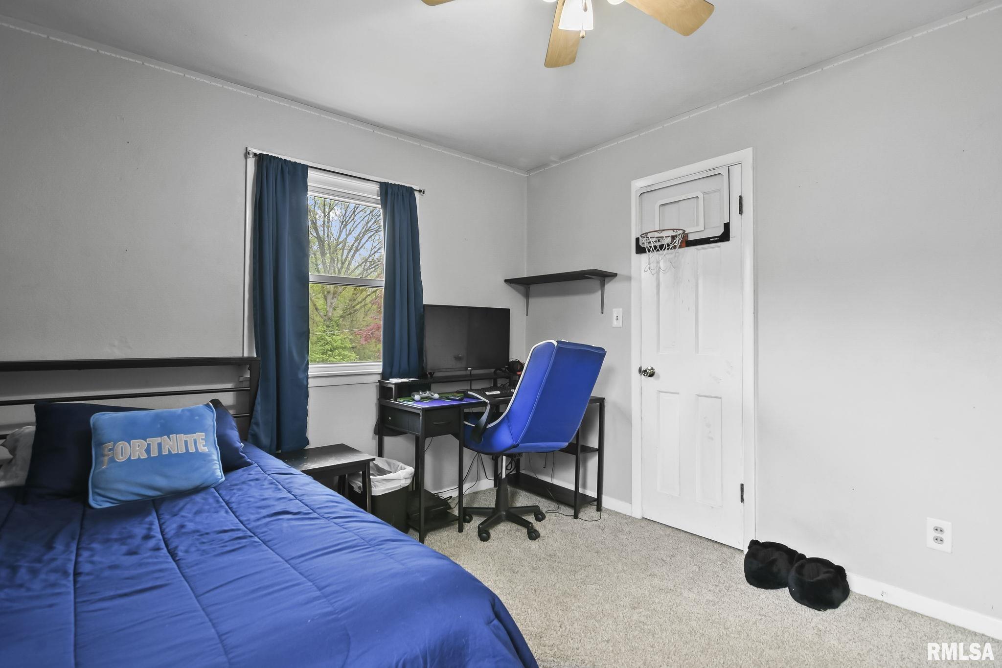 8 Circle Drive Rochester, IL 62563 - Photo 14 of 41
