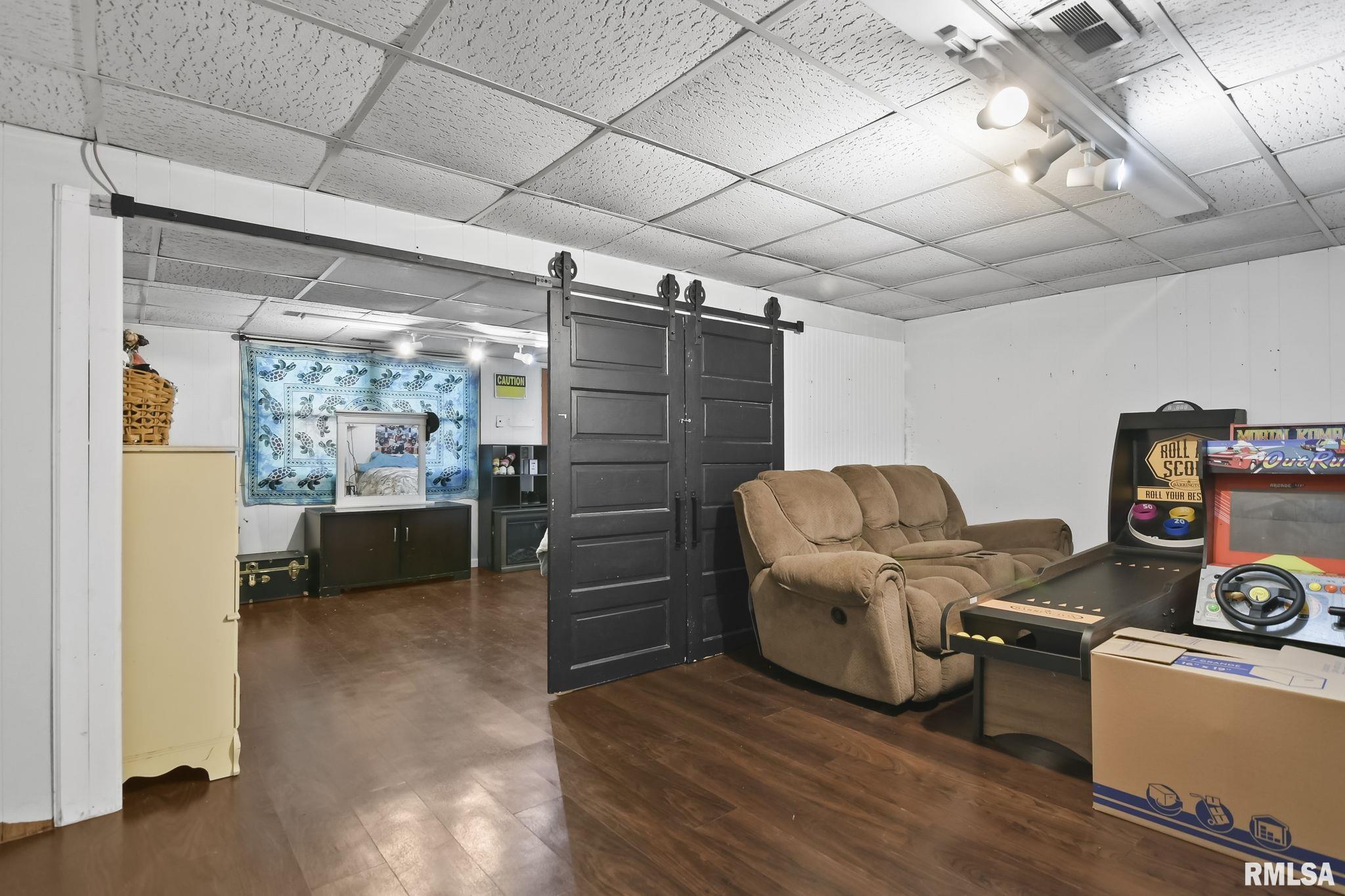 8 Circle Drive Rochester, IL 62563 - Photo 25 of 41
