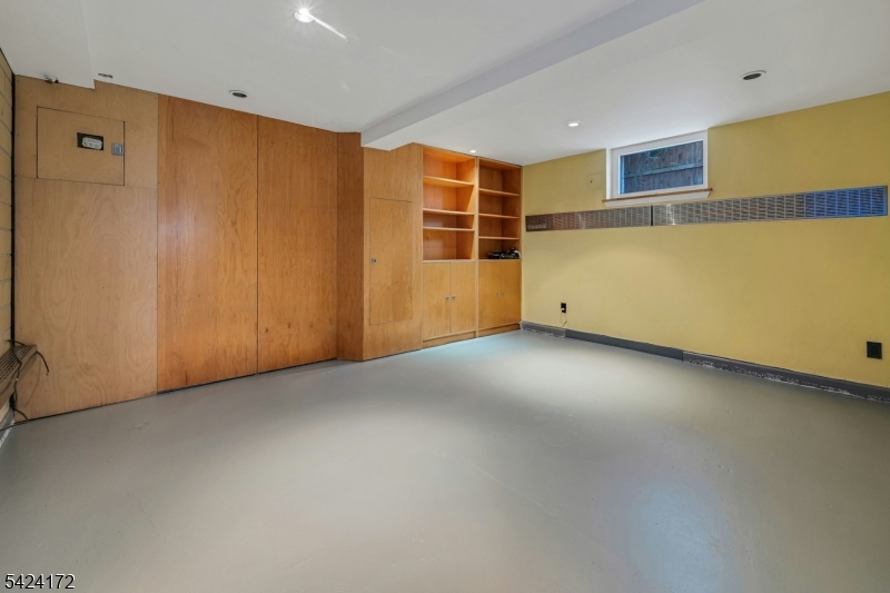 16 Russell Place Summit, NJ 07901 - Photo 8 of 20