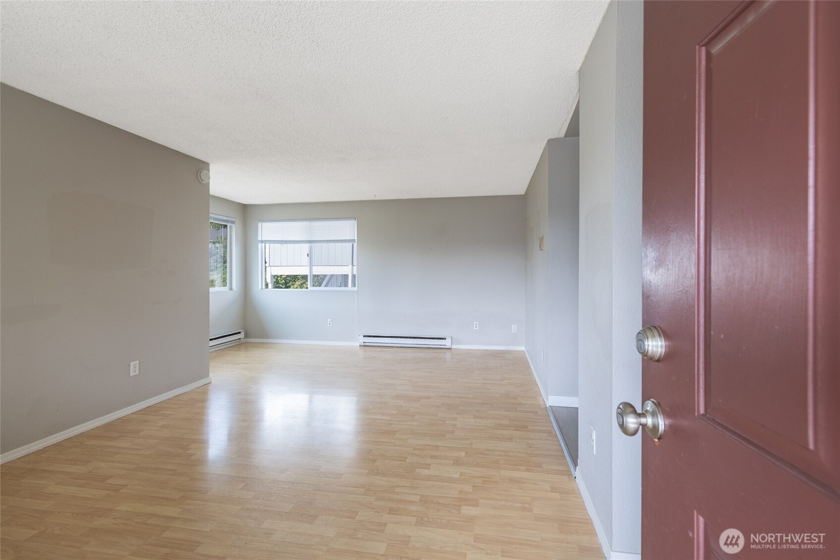 361 Earlington Avenue Southwest Renton, WA 98057 - Photo 4 of 30
