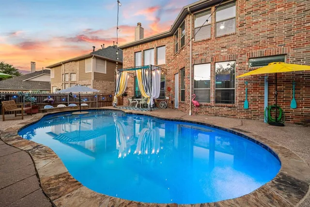 $634,900 | 3917 Autumn Lane, Bedford, TX 76021