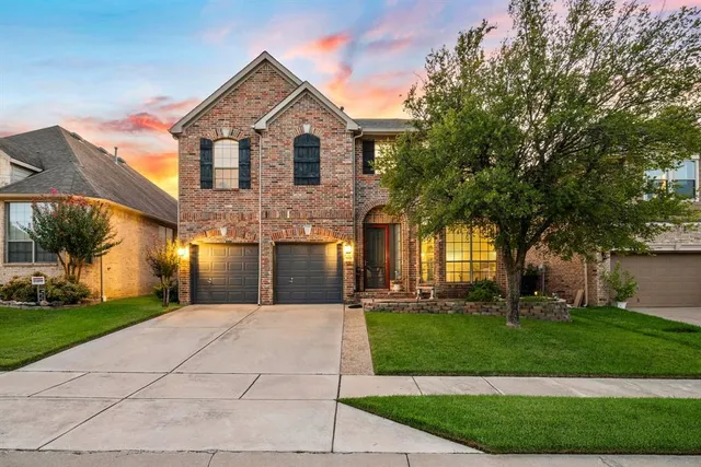 $634,900 | 3917 Autumn Lane, Bedford, TX 76021