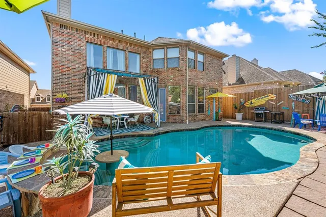 $634,900 | 3917 Autumn Lane, Bedford, TX 76021