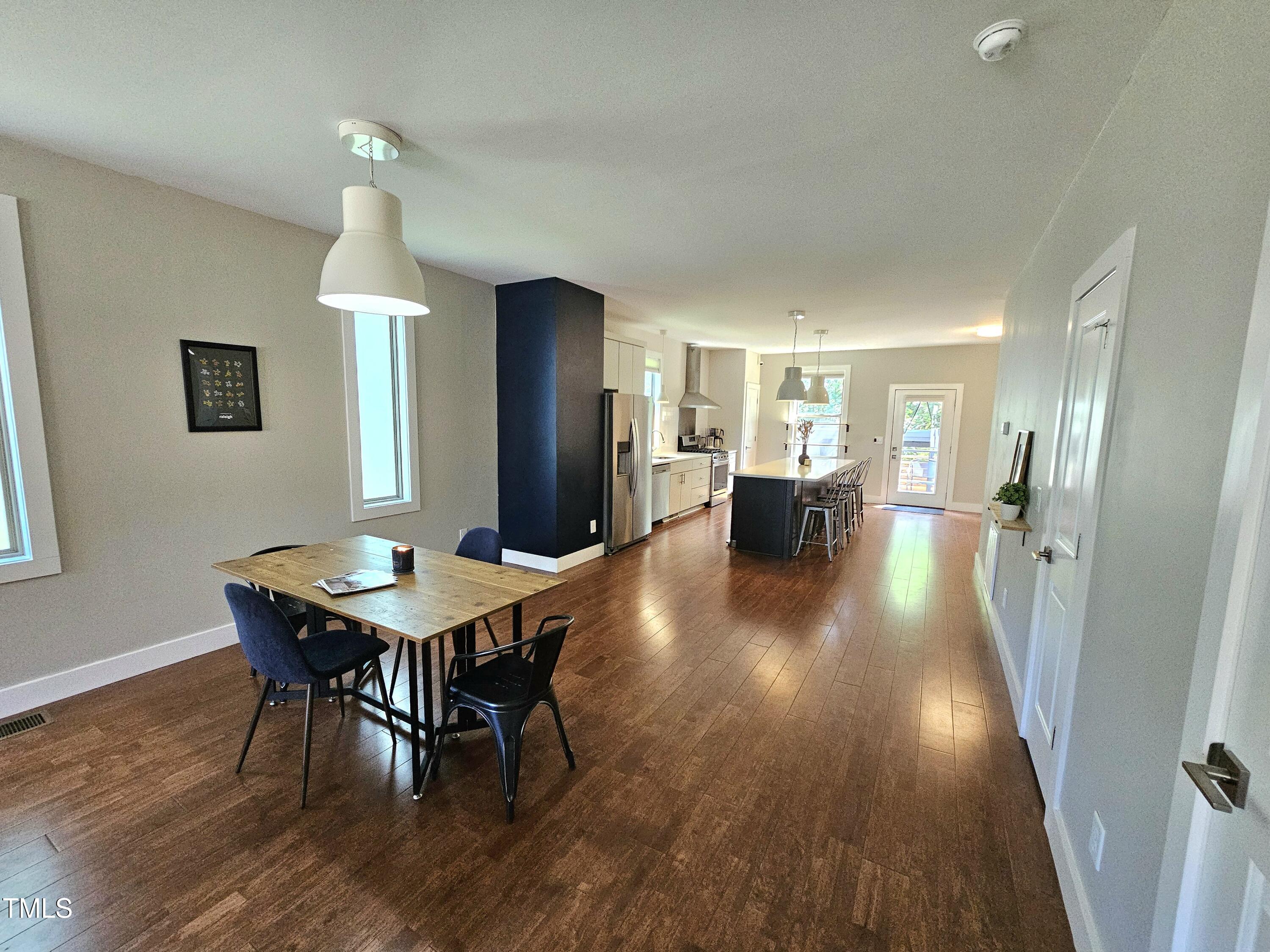 412 Bragg Street Raleigh, NC 27601 - Photo 11 of 41 20240821_145355