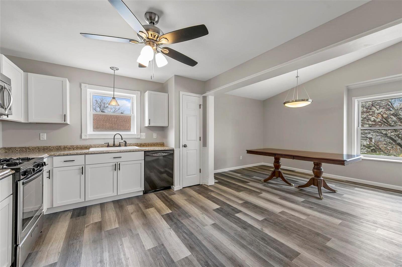 305 Atrium Ridge Court St. Peters, MO 63376 - Photo 12 of 28 Gallery Image 12